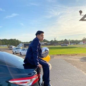 Meet your Posher, Sebastian